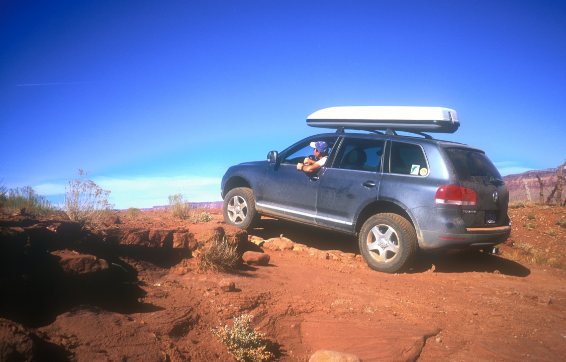 Who makes VW's cargo box? VW Vortex Volkswagen Forum